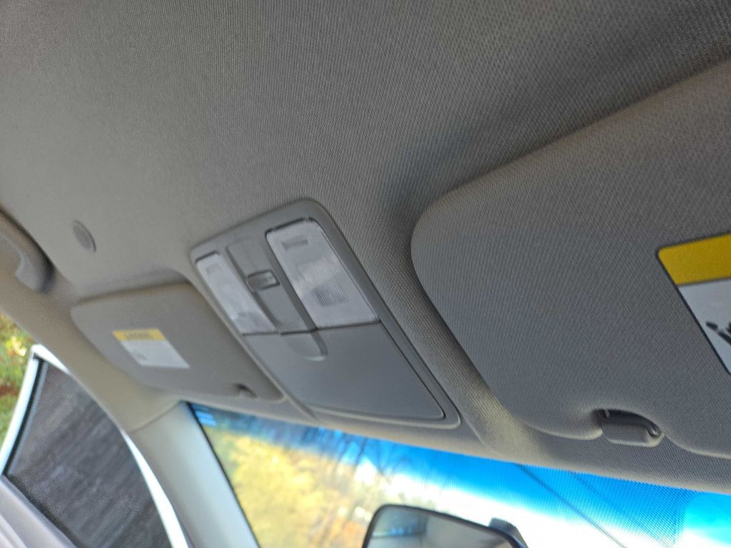 2016 Hyundai Accent Image 26