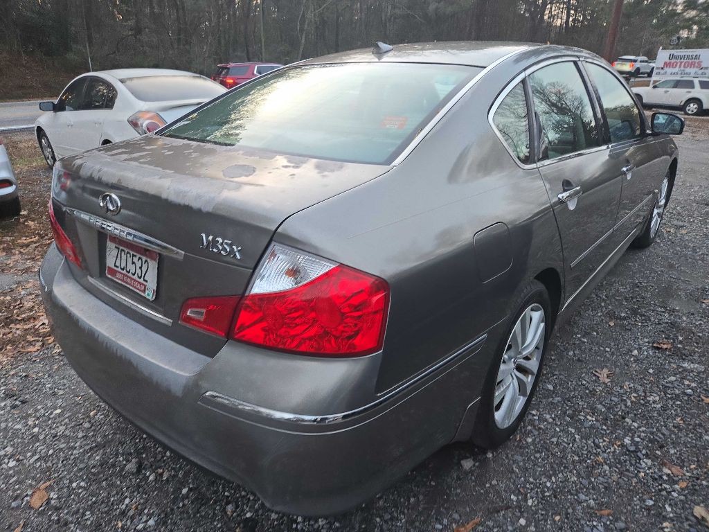 2009 INFINITI M35 Image 6