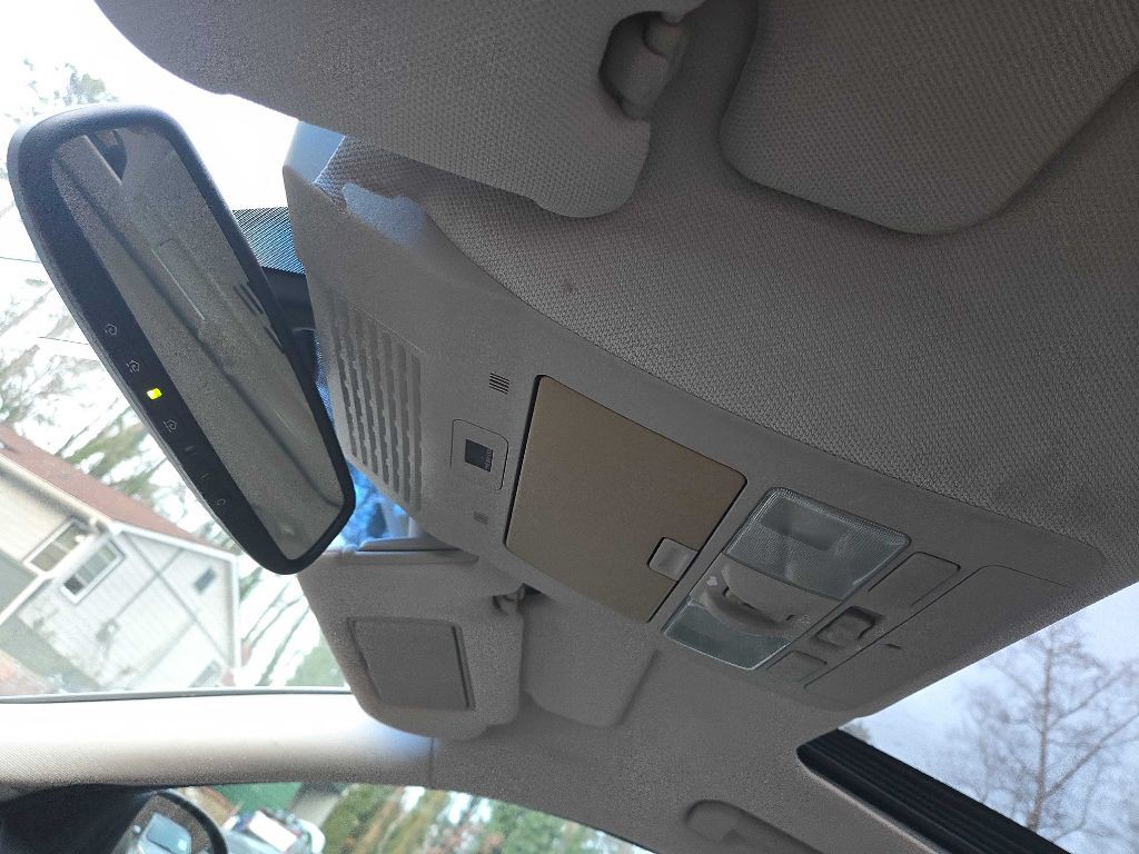 2009 INFINITI M35 Image 17