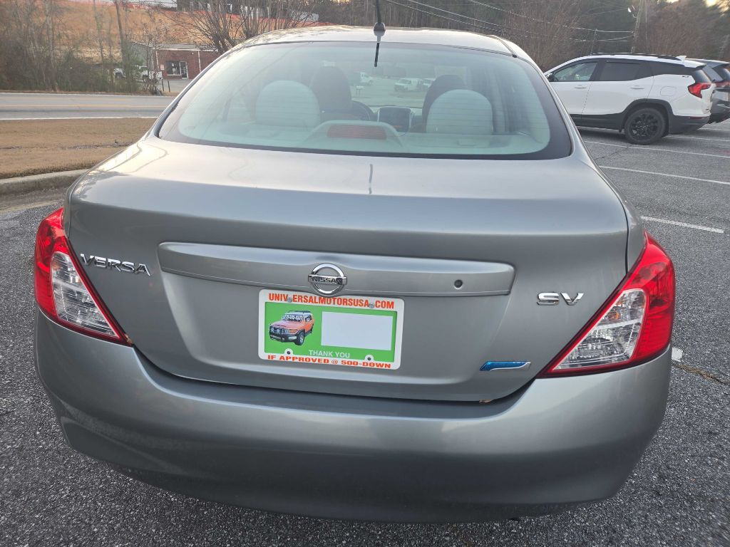 2012 Nissan Versa Image 19