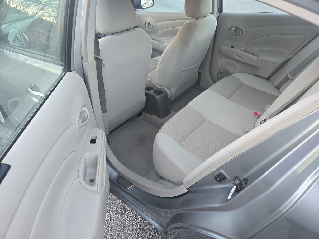 2012 Nissan Versa Image 22