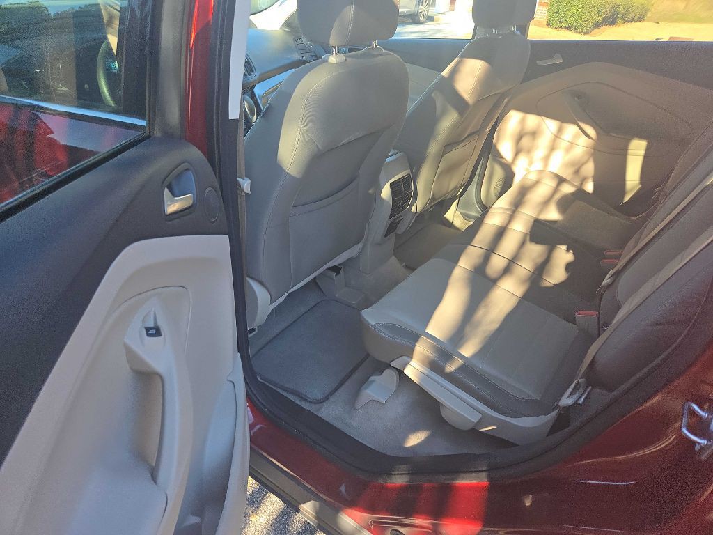 2016 Ford Escape Image 18