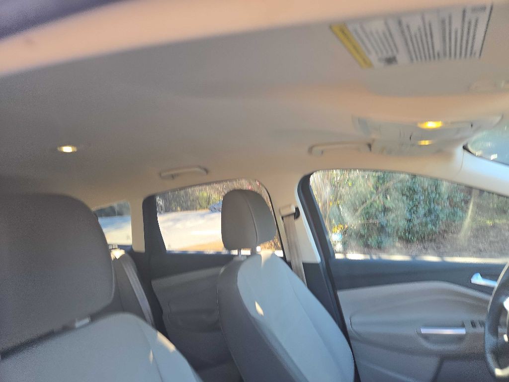 2016 Ford Escape Image 30