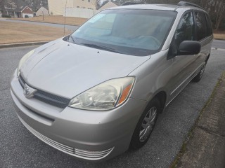 Image for 2004 Toyota Sienna CE ID: 7065959