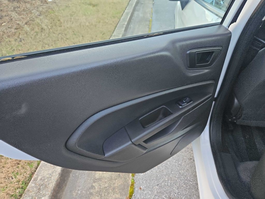 2019 Ford Fiesta Image 12