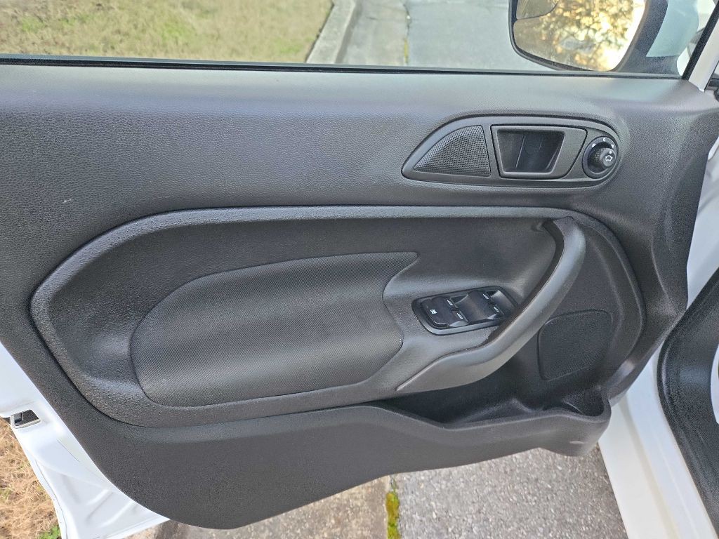 2019 Ford Fiesta Image 15