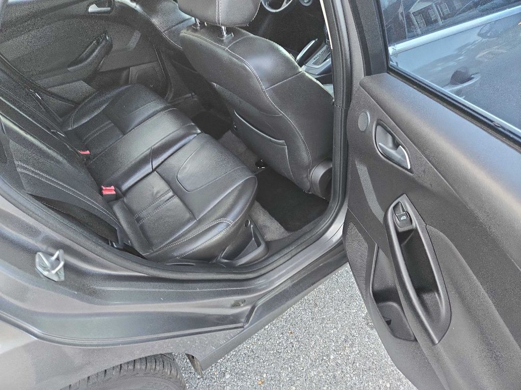 2013 Ford Focus Image 13