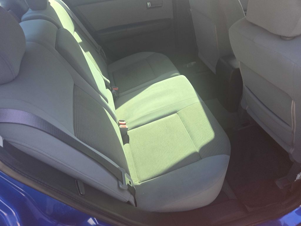 2012 Nissan Sentra Image 10