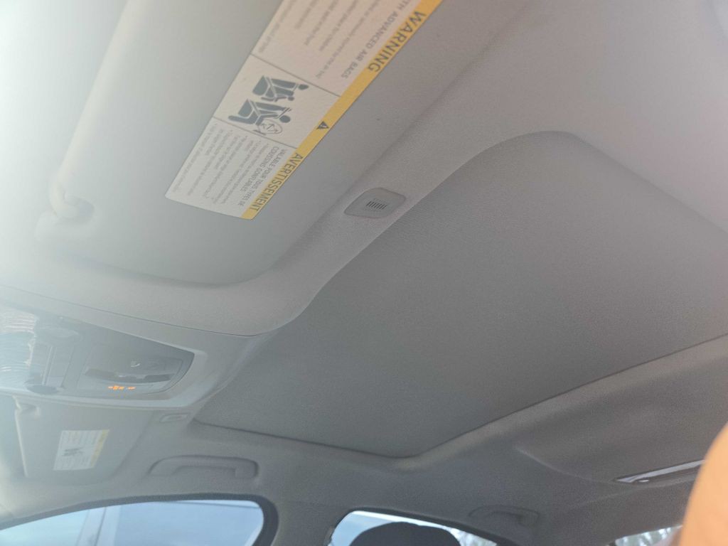 2011 BMW 5 Series Image 12