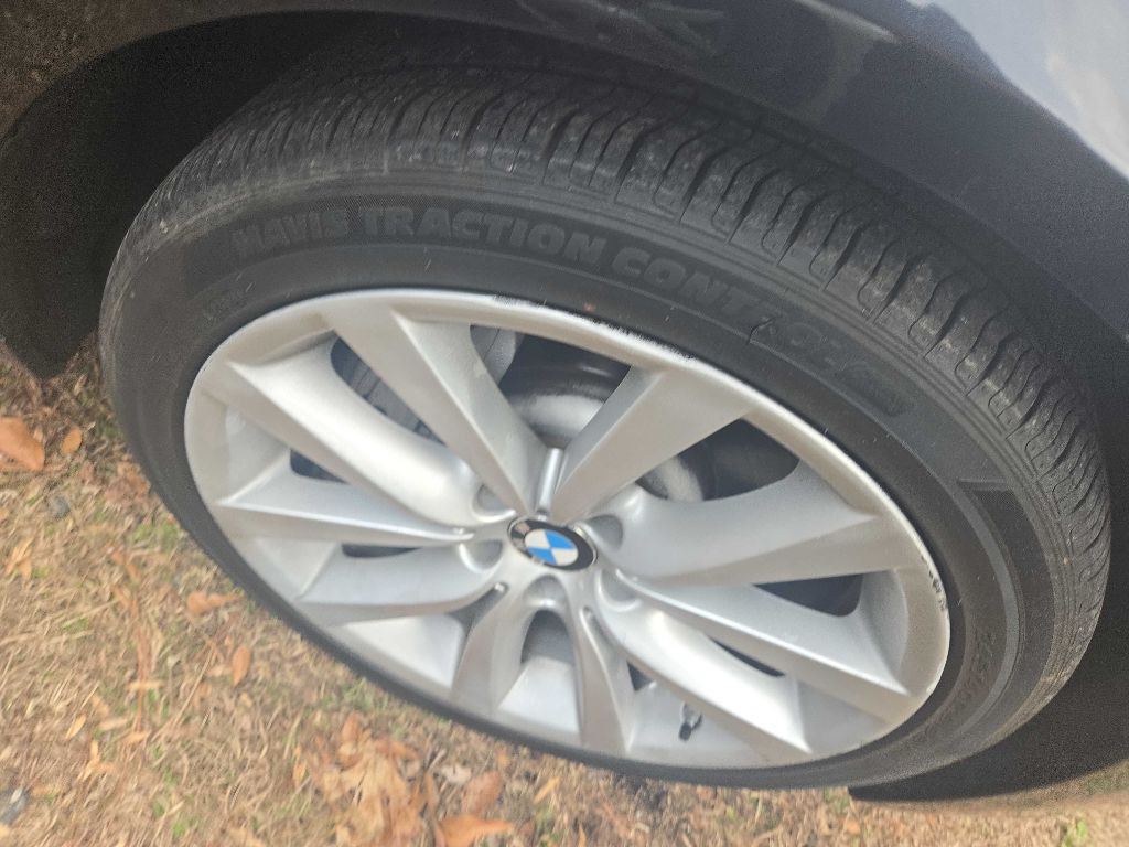 2011 BMW 5 Series Image 4