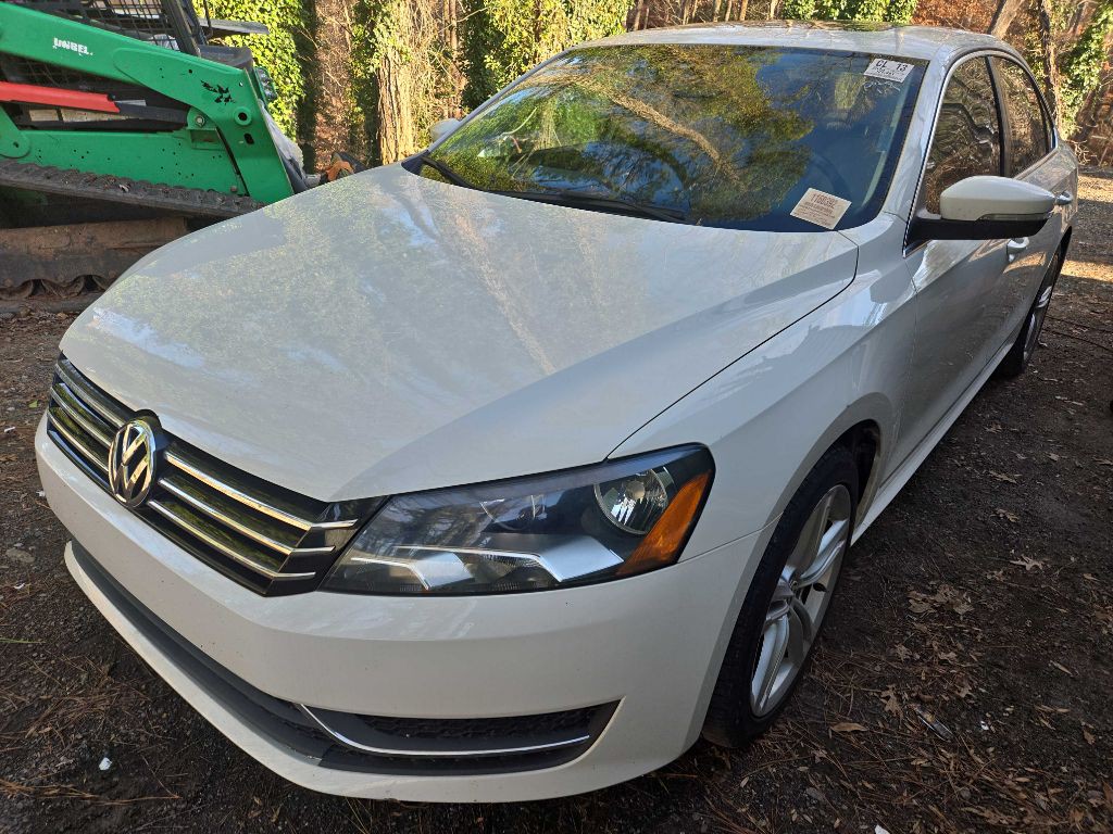 2014 Volkswagen Passat Image 1