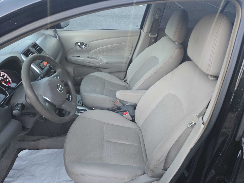 2014 Nissan Versa Image 18