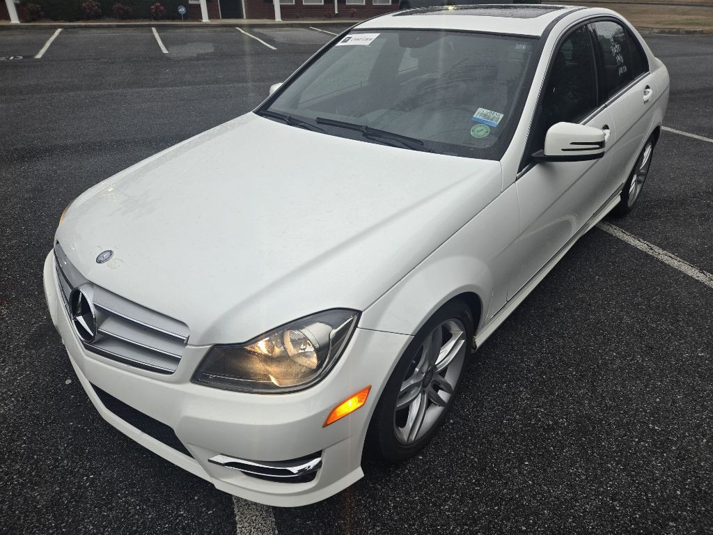 2013 Mercedes-Benz C-Class Image 2