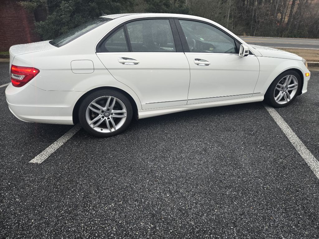 2013 Mercedes-Benz C-Class Image 18