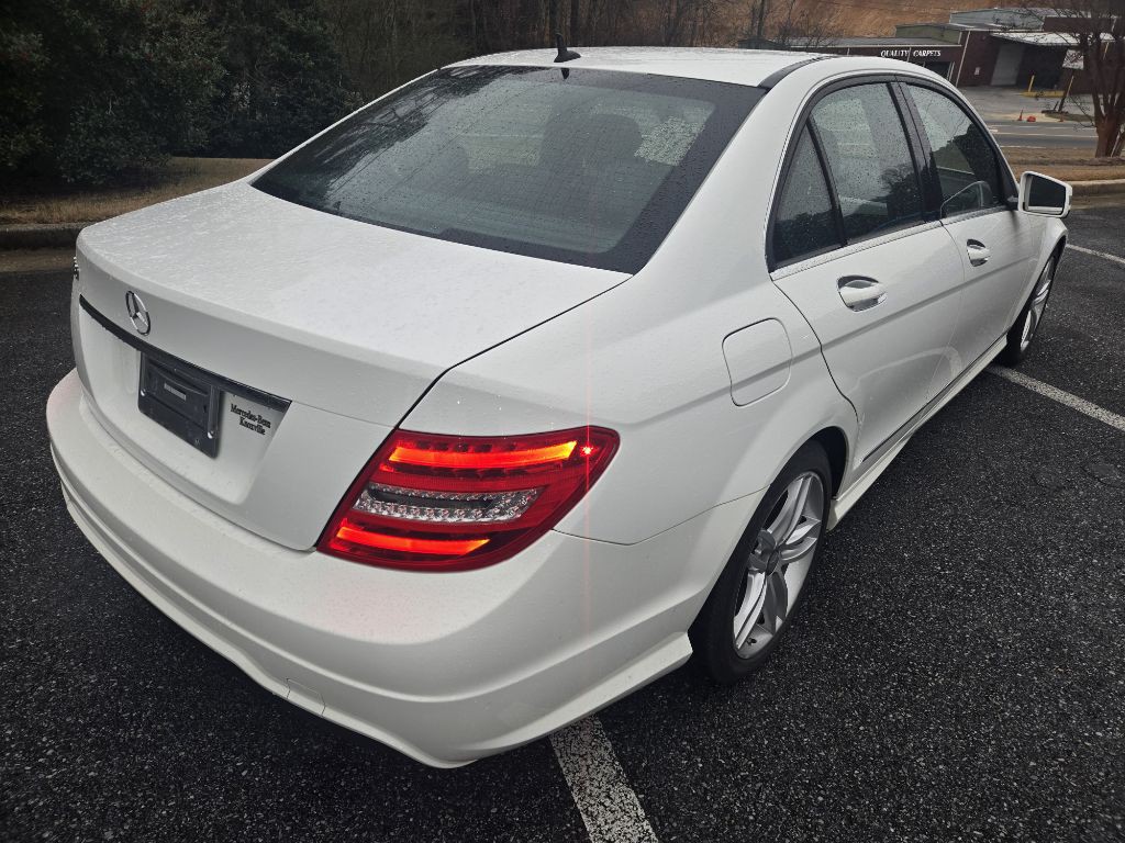 2013 Mercedes-Benz C-Class Image 19