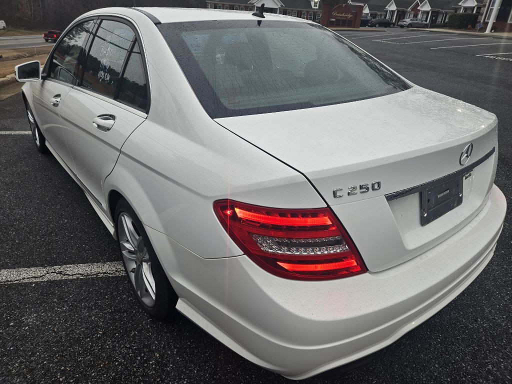 2013 Mercedes-Benz C-Class Image 22