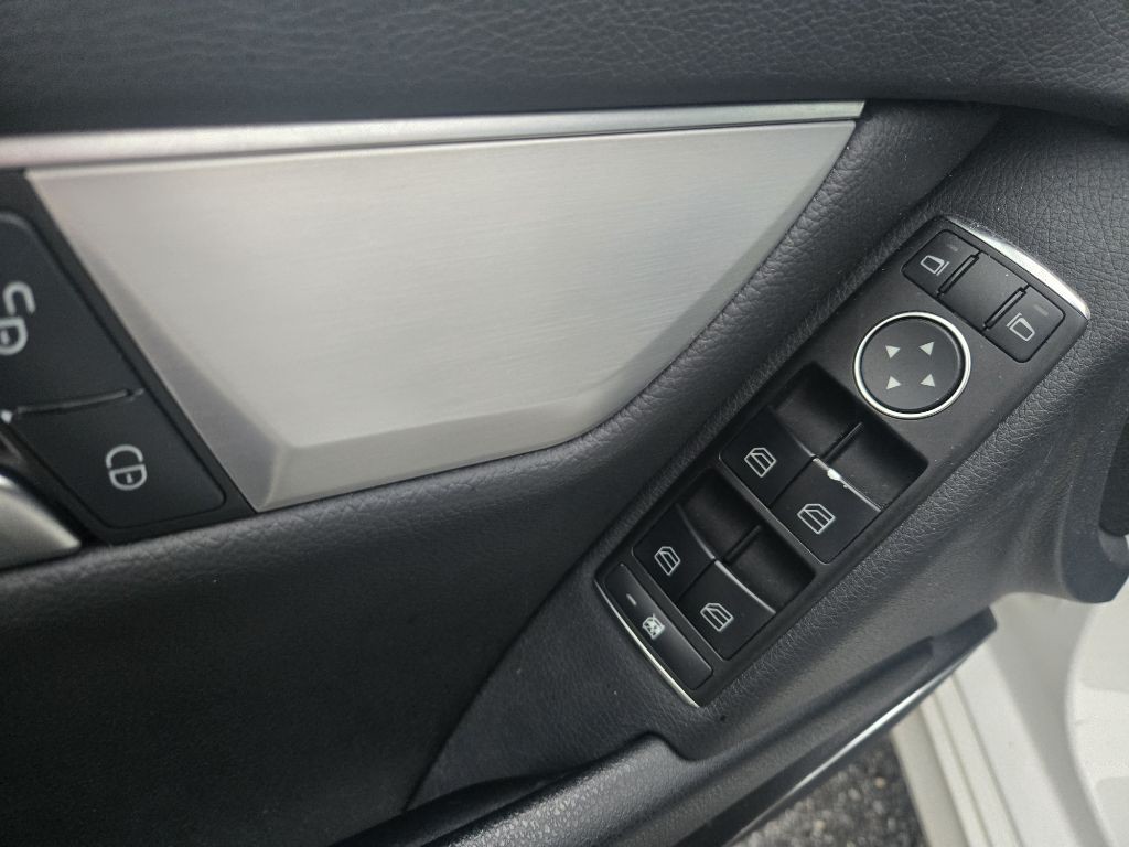 2013 Mercedes-Benz C-Class Image 29