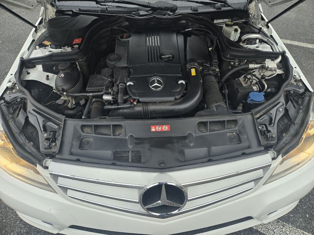 2013 Mercedes-Benz C-Class Image 31