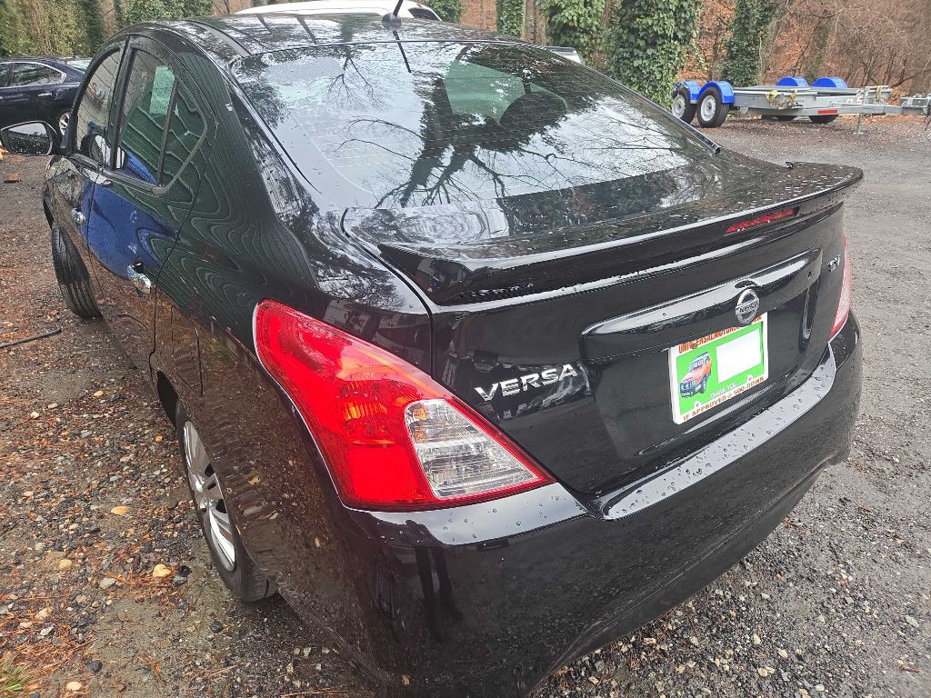 2019 Nissan Versa Image 6