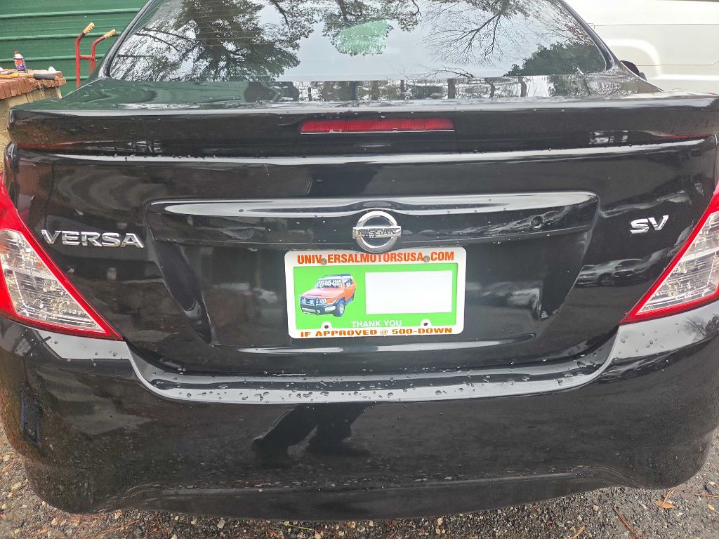 2019 Nissan Versa Image 7