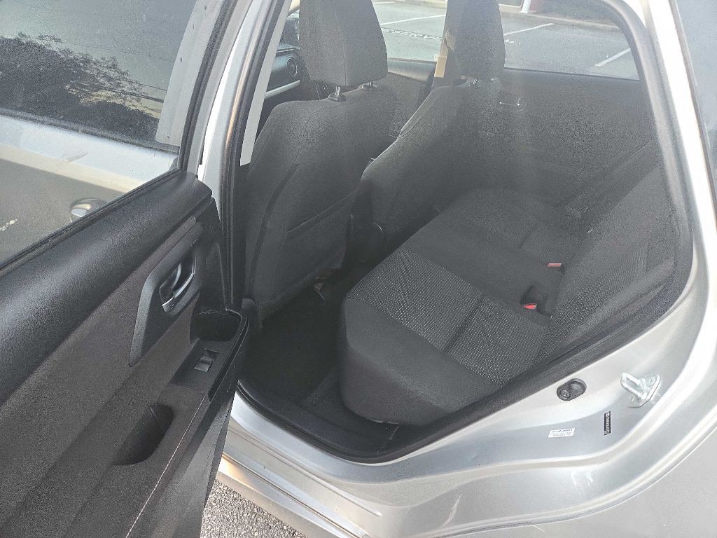 2016 Toyota Corolla Image 18