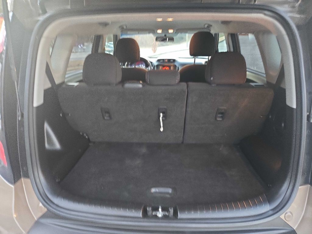 2016 Kia Soul Image 11