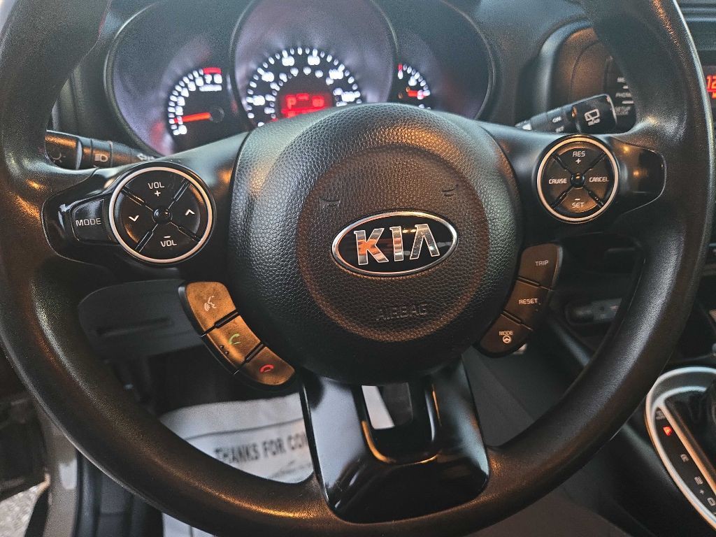2016 Kia Soul Image 17