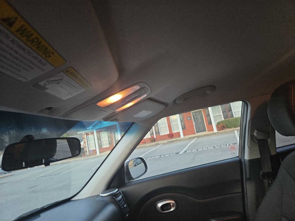 2016 Kia Soul Image 19