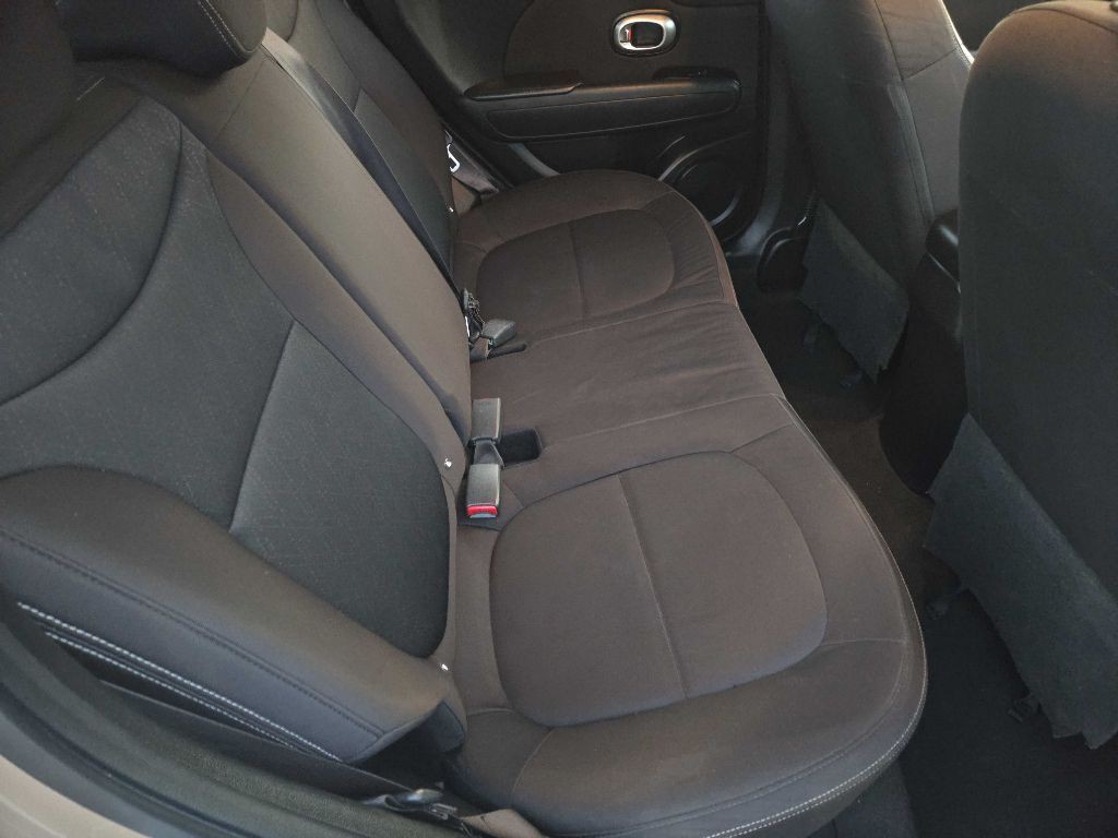 2016 Kia Soul Image 25