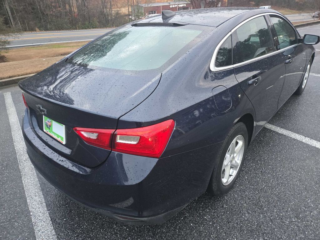 2018 Chevrolet Malibu Image 16