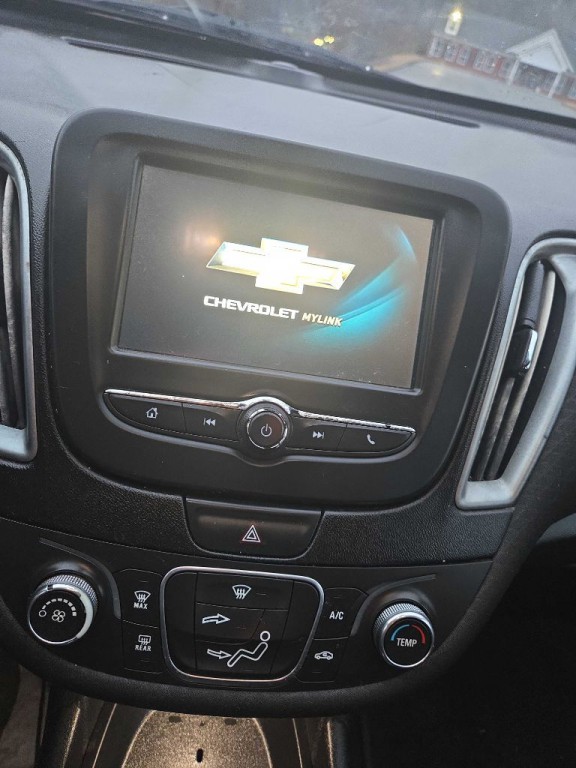 2018 Chevrolet Malibu Image 29