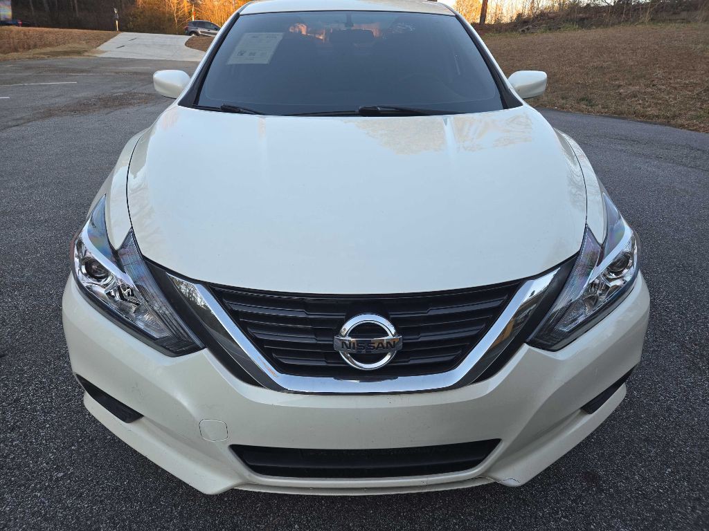2016 Nissan Altima Image 1