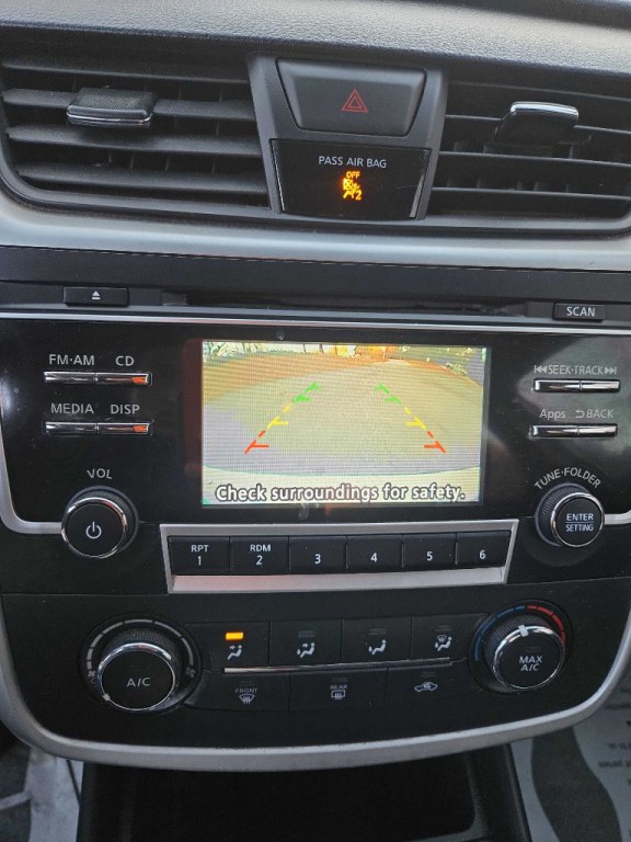 2016 Nissan Altima Image 6