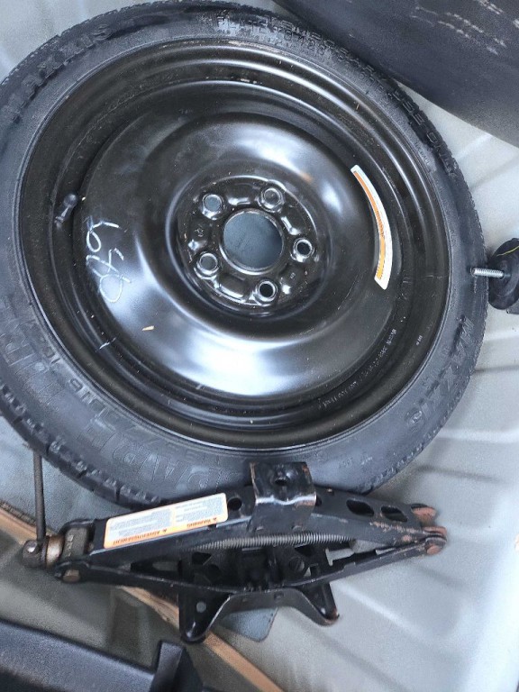 2016 Nissan Altima Image 24