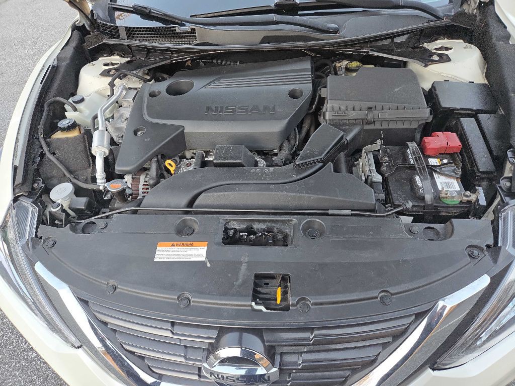 2016 Nissan Altima Image 27
