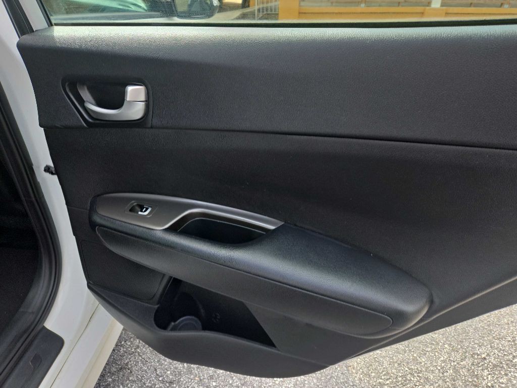 2019 Kia Optima Image 29