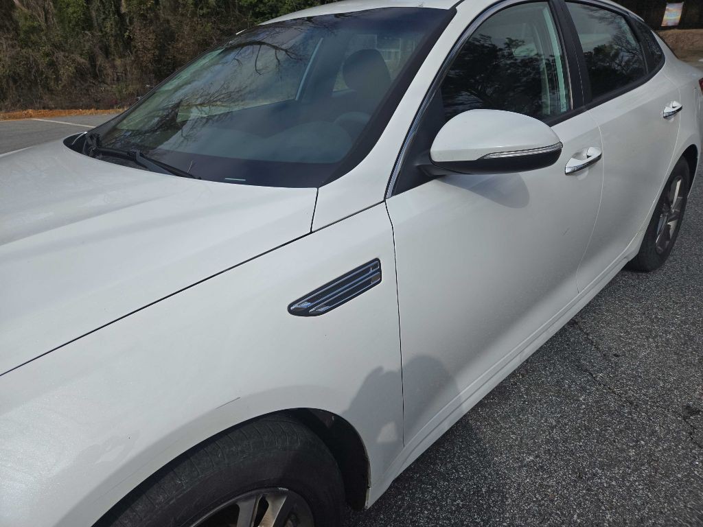 2019 Kia Optima Image 32