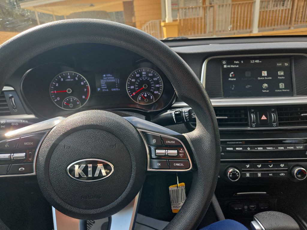2019 Kia Optima Image 40