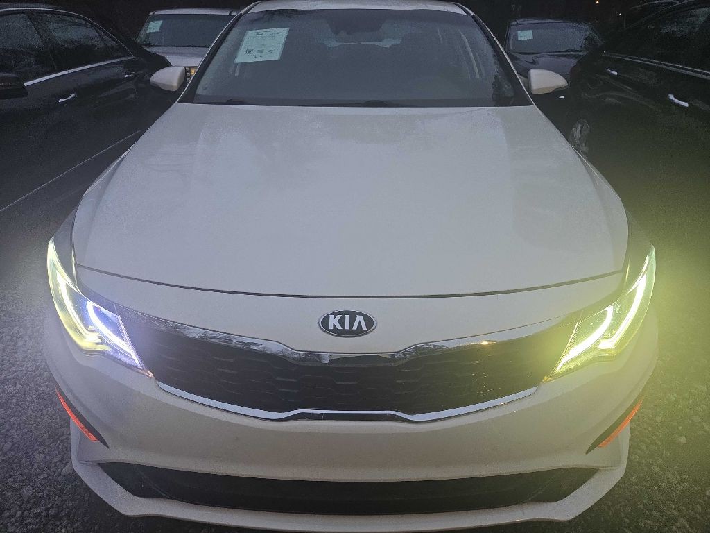 2019 Kia Optima Image 8
