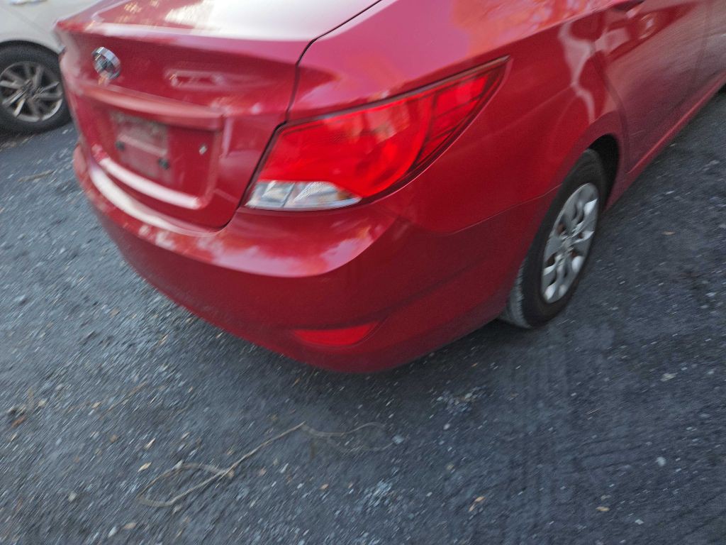 2016 Hyundai Accent Image 6