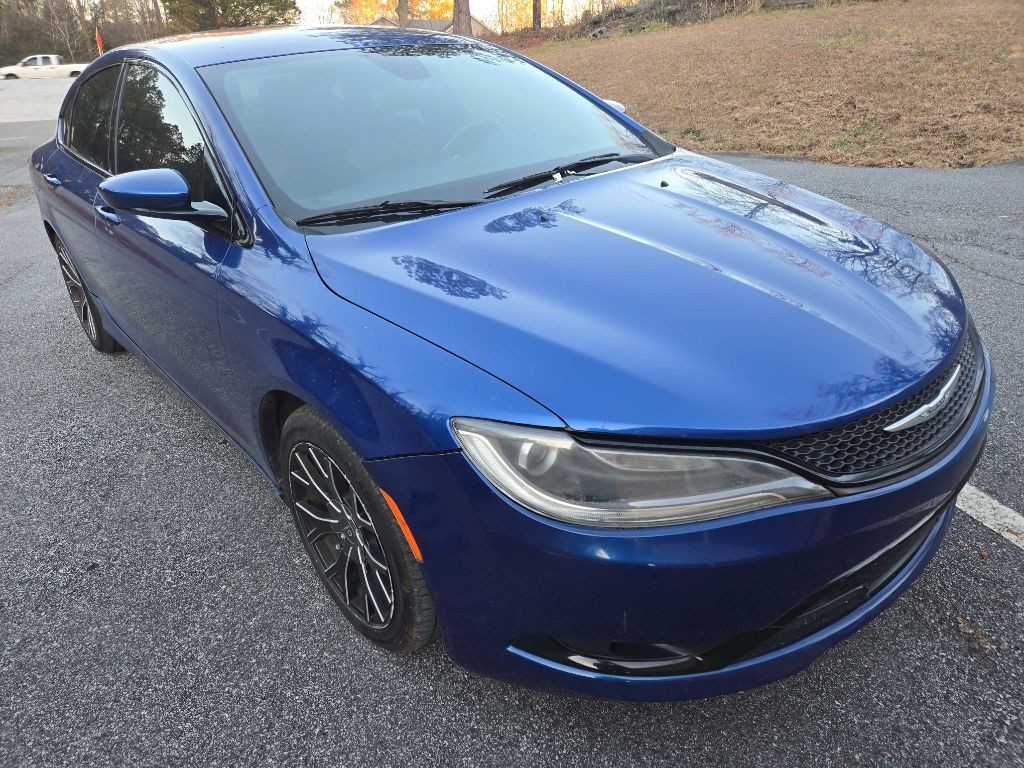 2016 Chrysler 200 Image 5