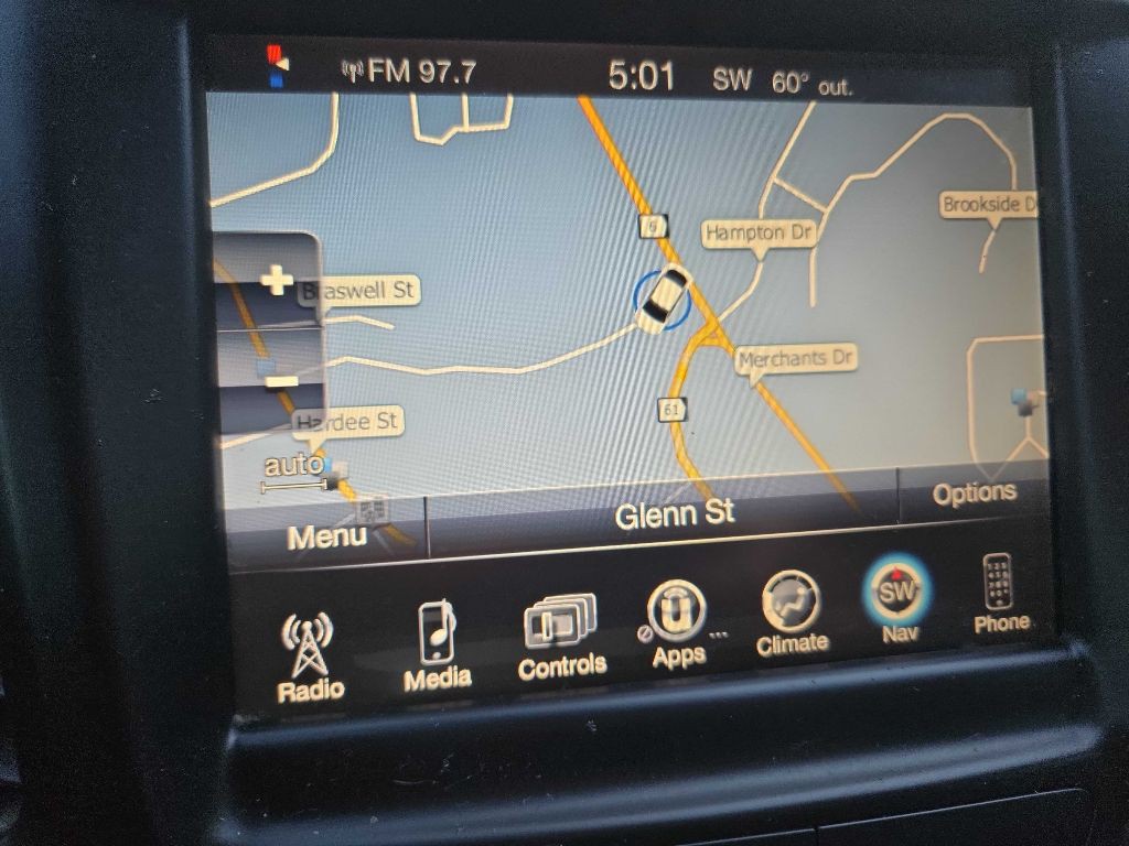 2016 Chrysler 200 Image 6