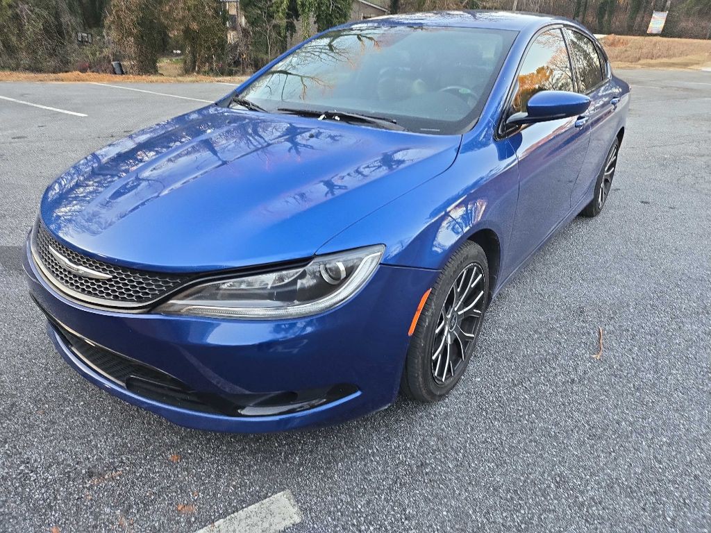 2016 Chrysler 200 Image 36