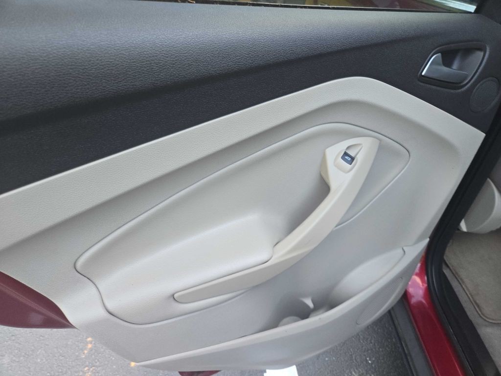 2014 Ford Escape Image 24