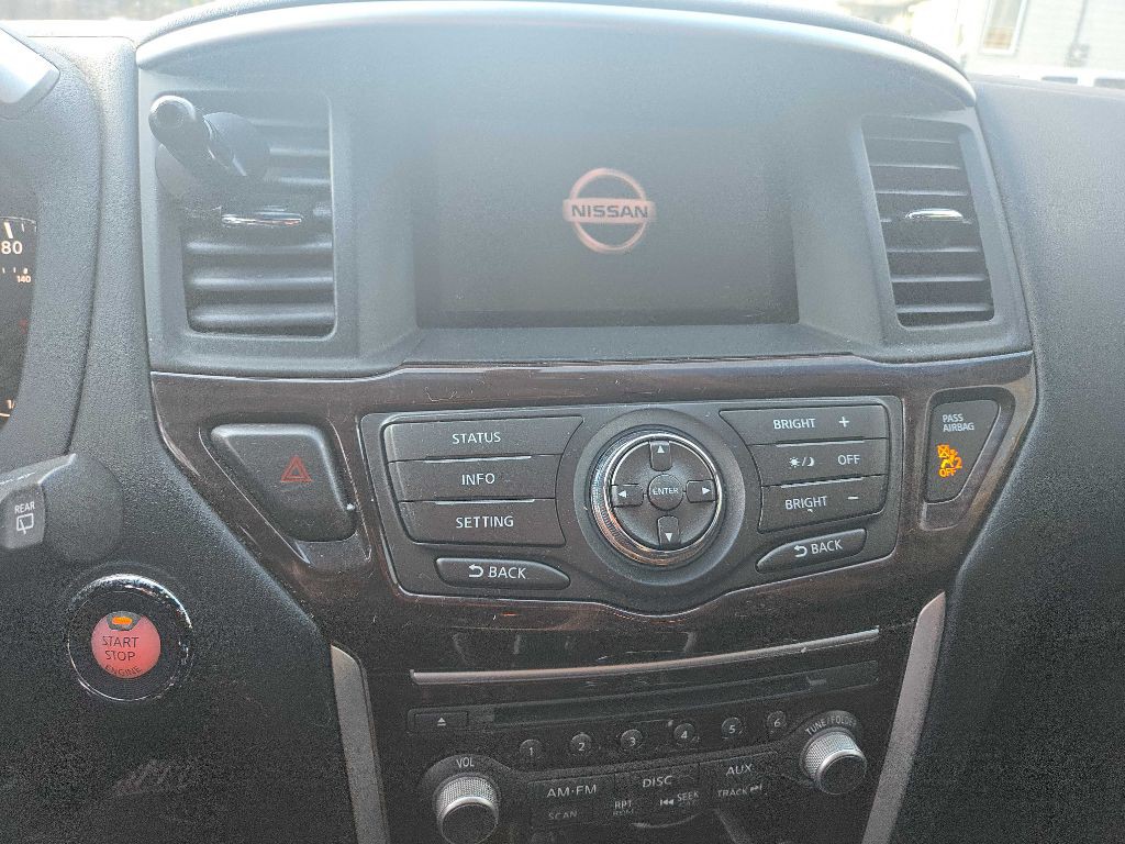 2014 Nissan Pathfinder Image 13
