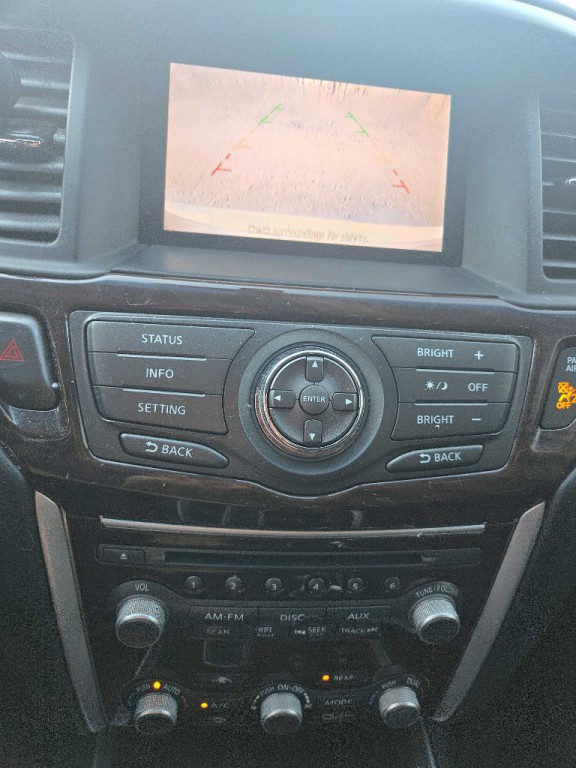 2014 Nissan Pathfinder Image 15