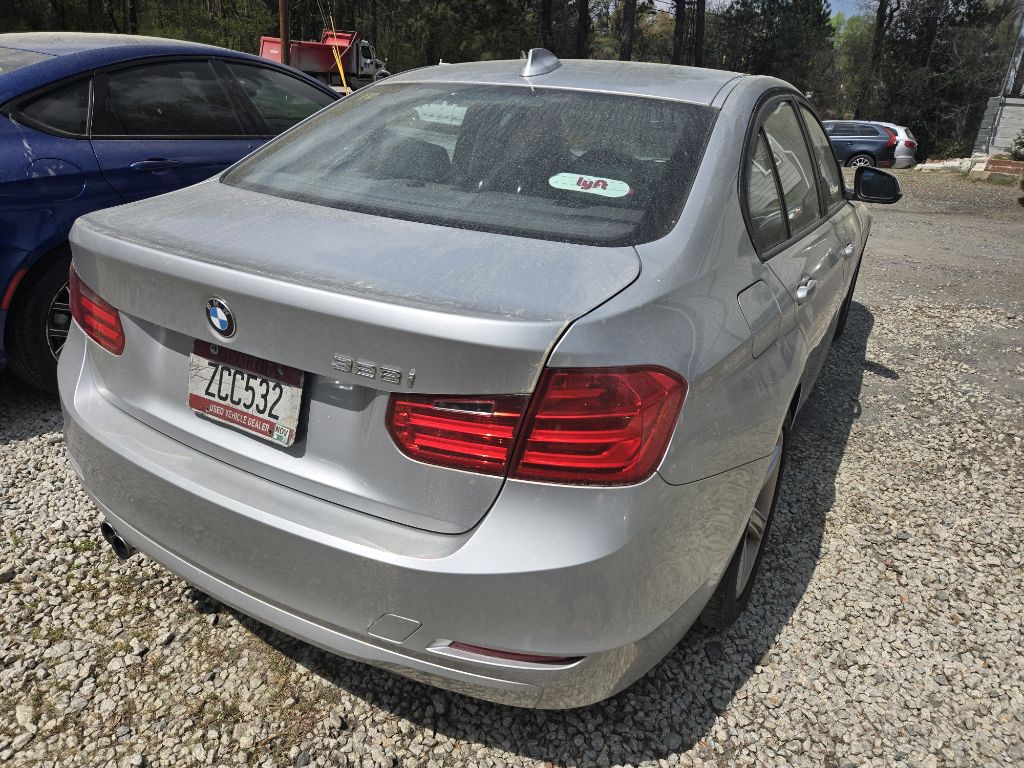 2014 BMW 3 Series Image 6