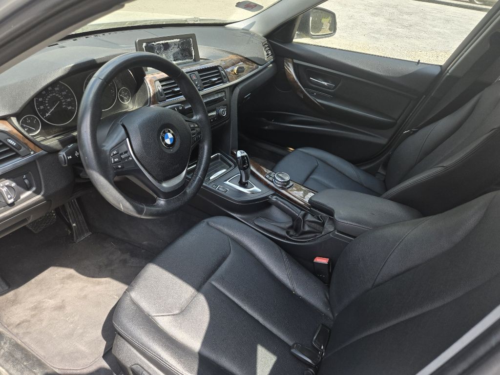 2014 BMW 3 Series Image 13