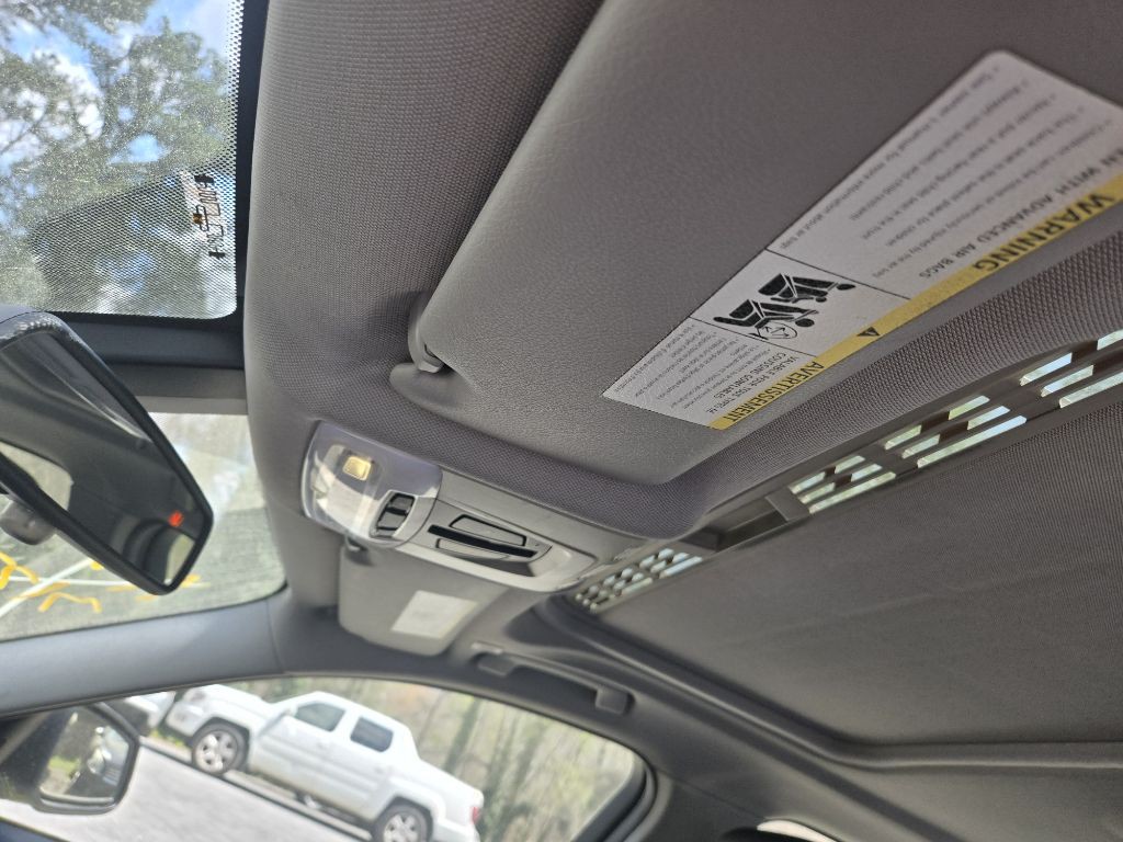 2014 BMW 3 Series Image 19