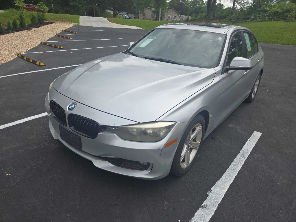 2014 BMW 3 Series Image 24